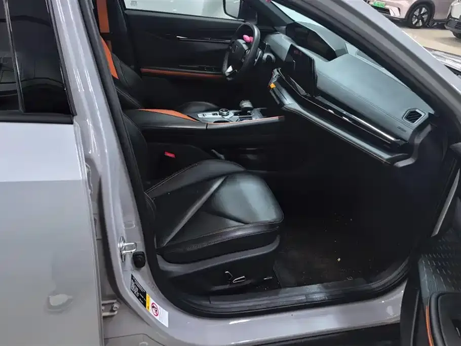 Changan UNI-V 2023 из CN, фото 3