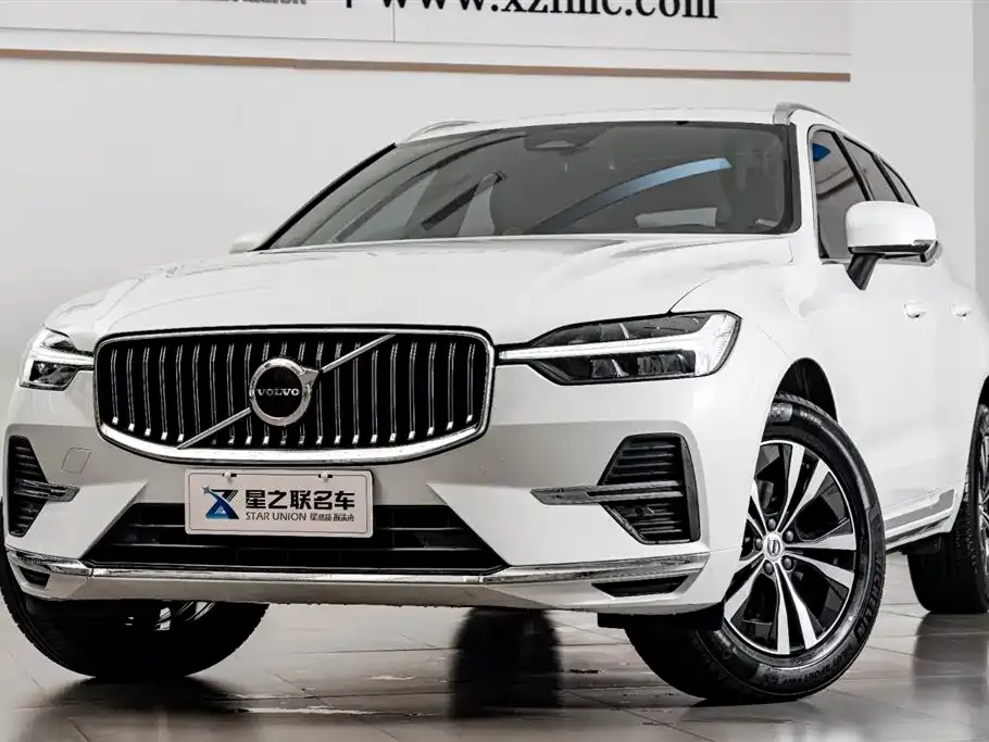 Volvo XC60 — фото 6