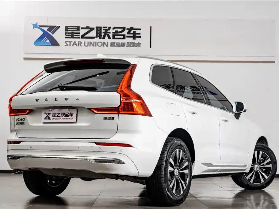 Volvo XC60 — фото 3