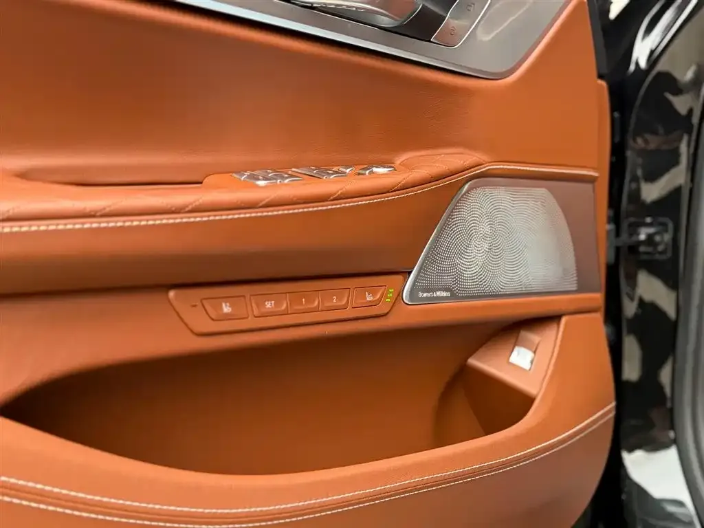 BMW 7 Series 2021 из CN, фото 3