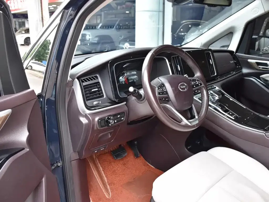 GAC Motor Trumpchi M8 — фото 10