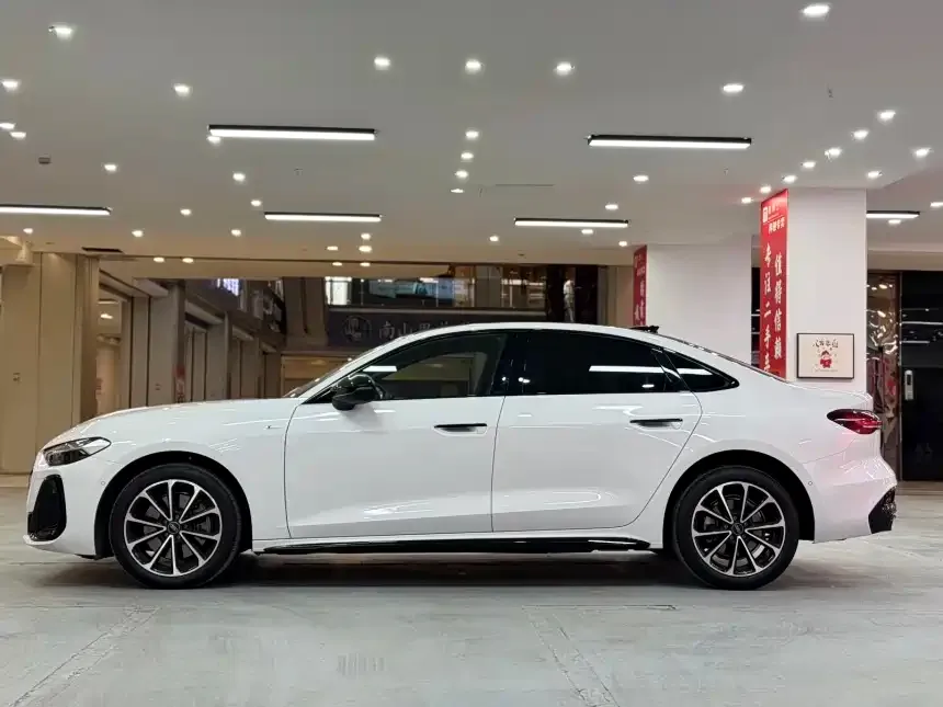 Audi A5L — фото 10