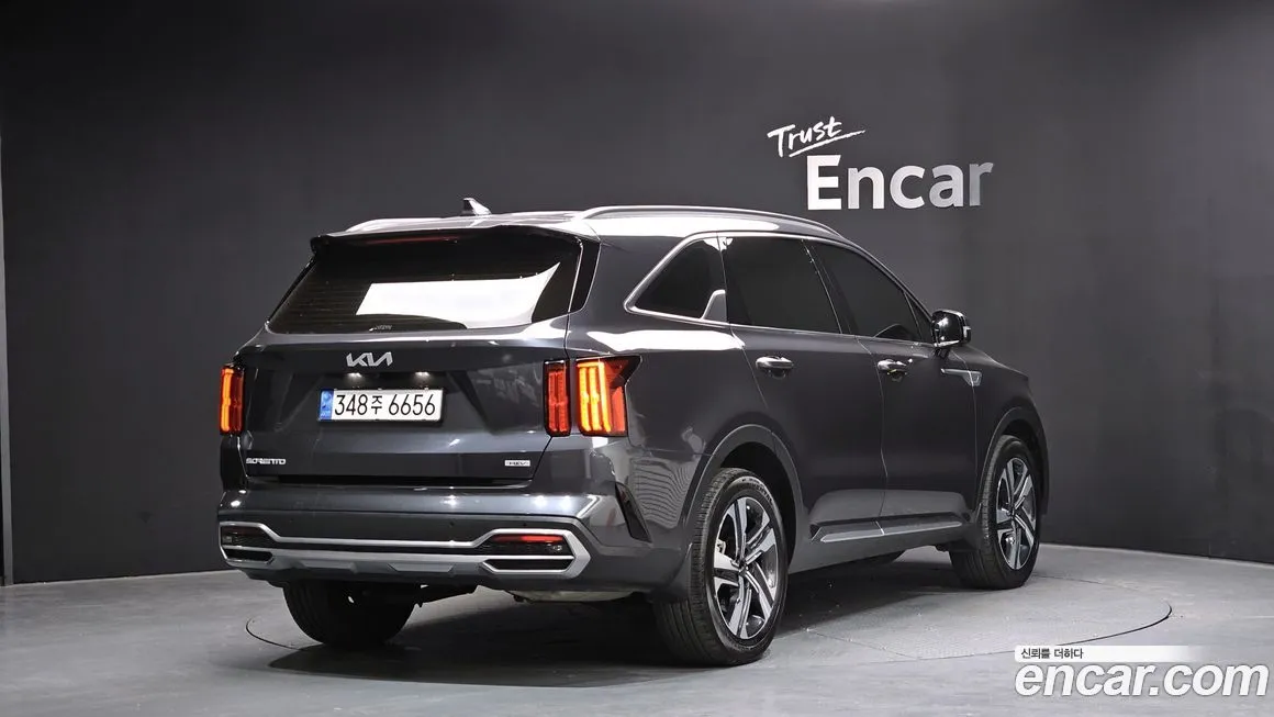 Kia Sorento — фото 4