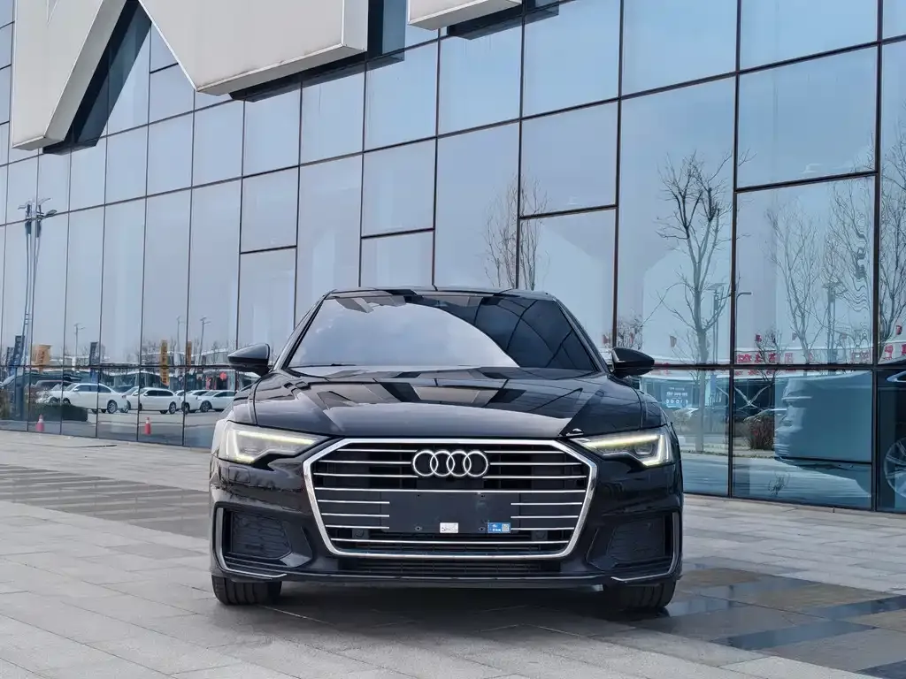 Audi A6L 2022 из CN, фото 2