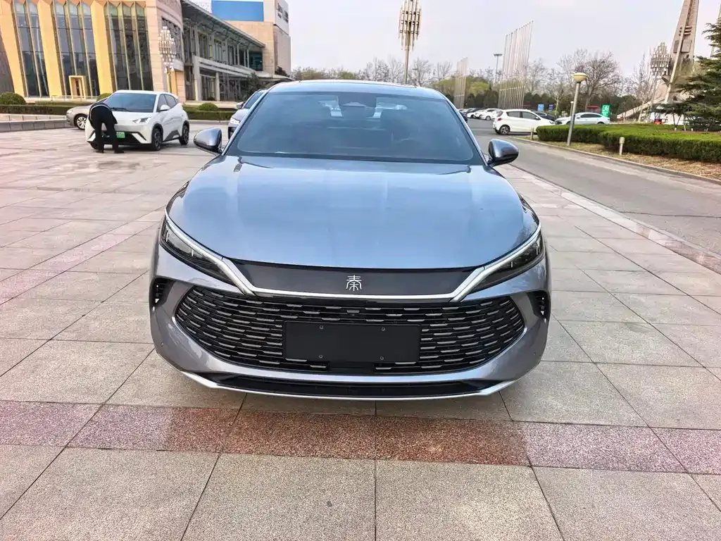 BYD Qin L — фото 1