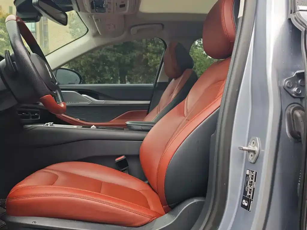 Lincoln Z 2023 из CN, фото 2