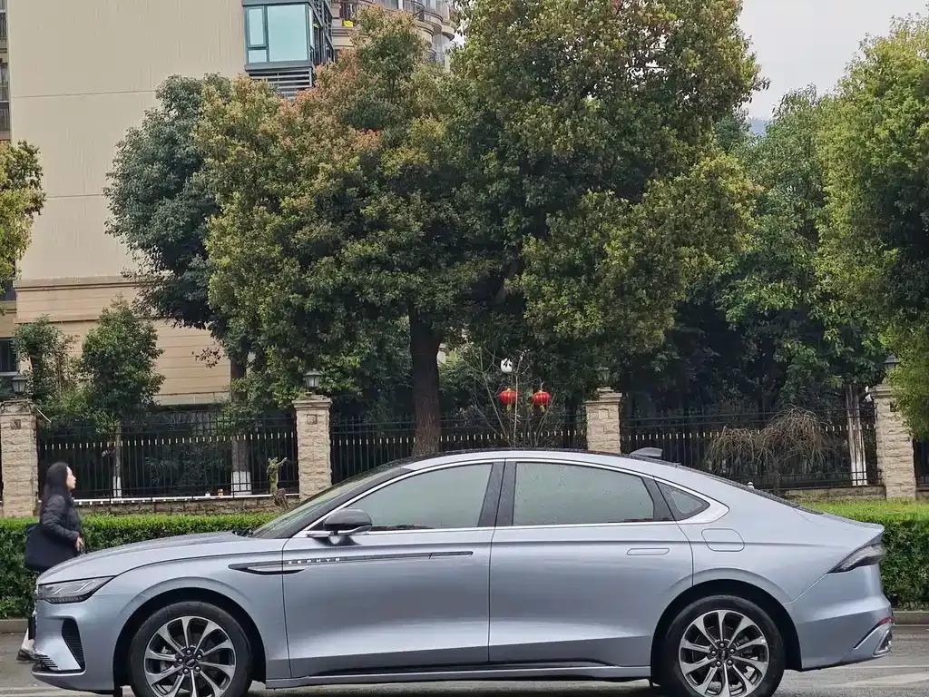 Lincoln Z 2023 из CN, фото 7