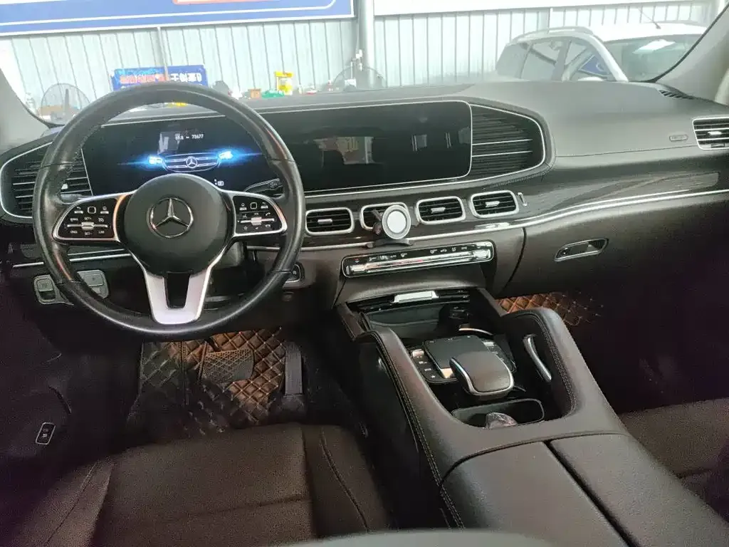 Mercedes-Benz GLE — фото 9