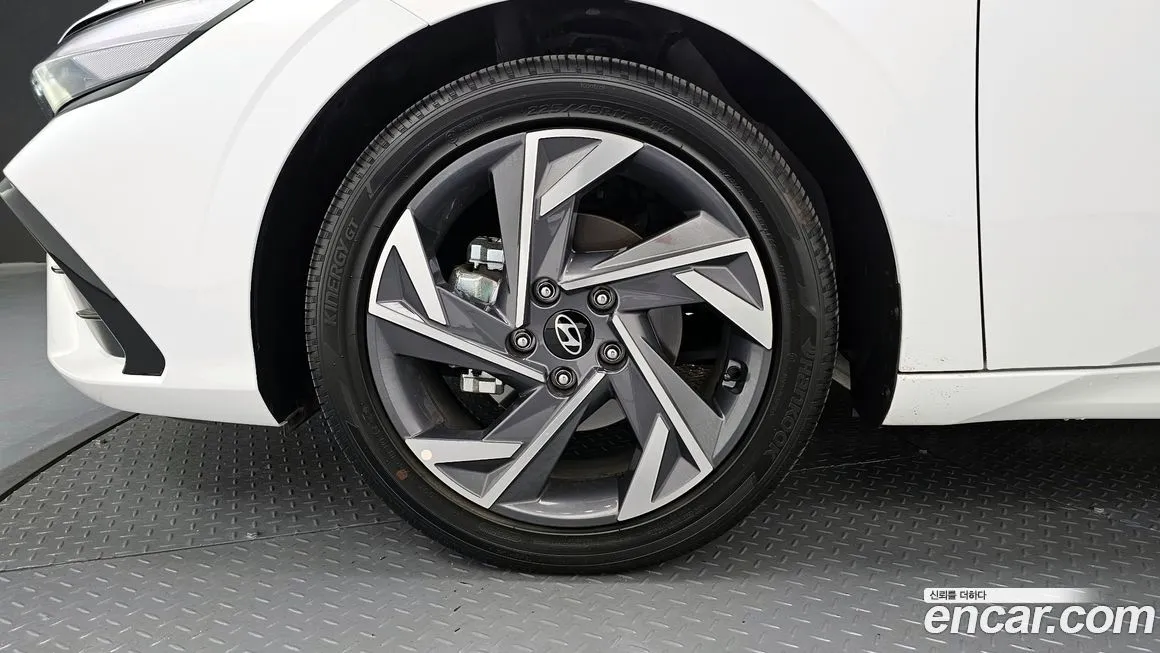 Hyundai AVANTE — фото 8