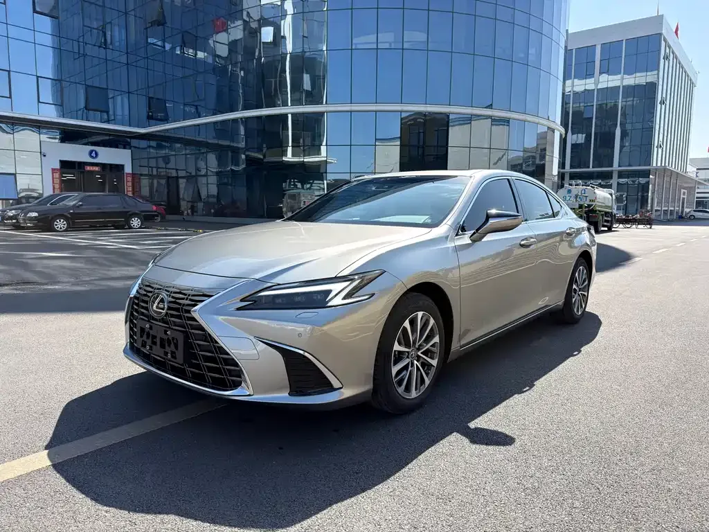 Lexus ES 2026 из CN, фото 10