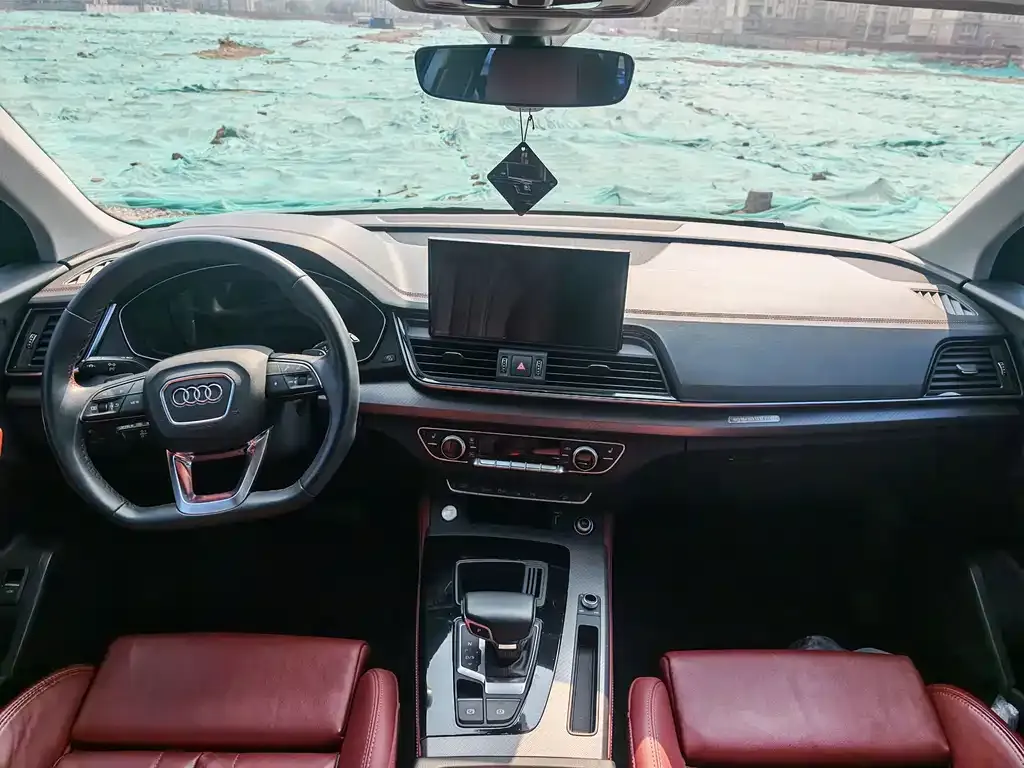 Audi Q5L 2023 из CN, фото 2