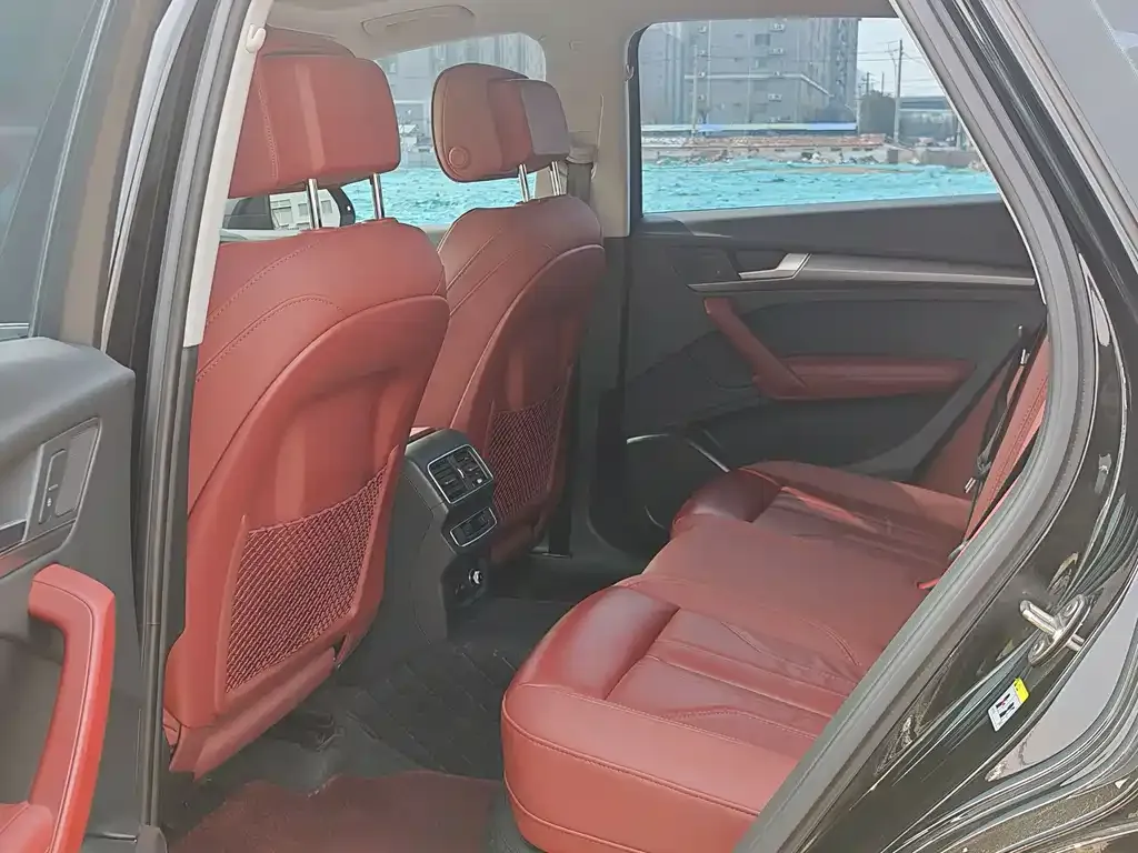 Audi Q5L 2023 из CN, фото 3