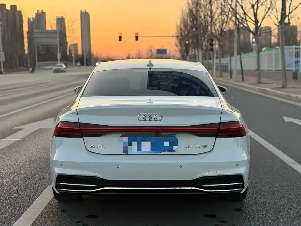 Audi A7L — фото 4