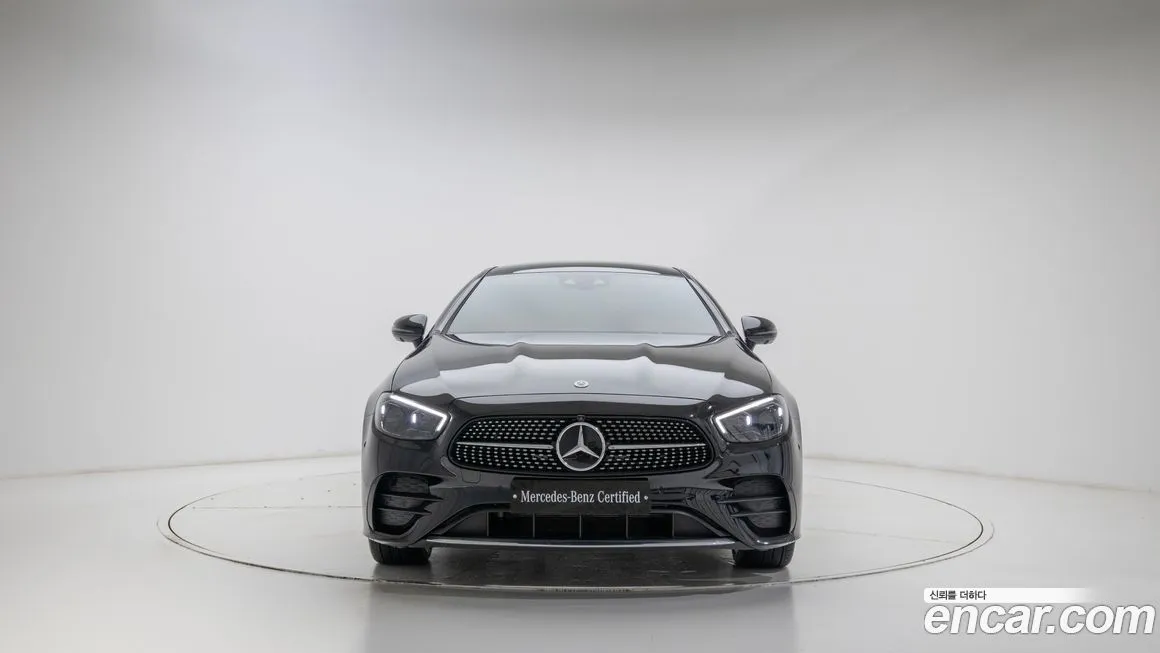 Mercedes-Benz E-Class — фото 2