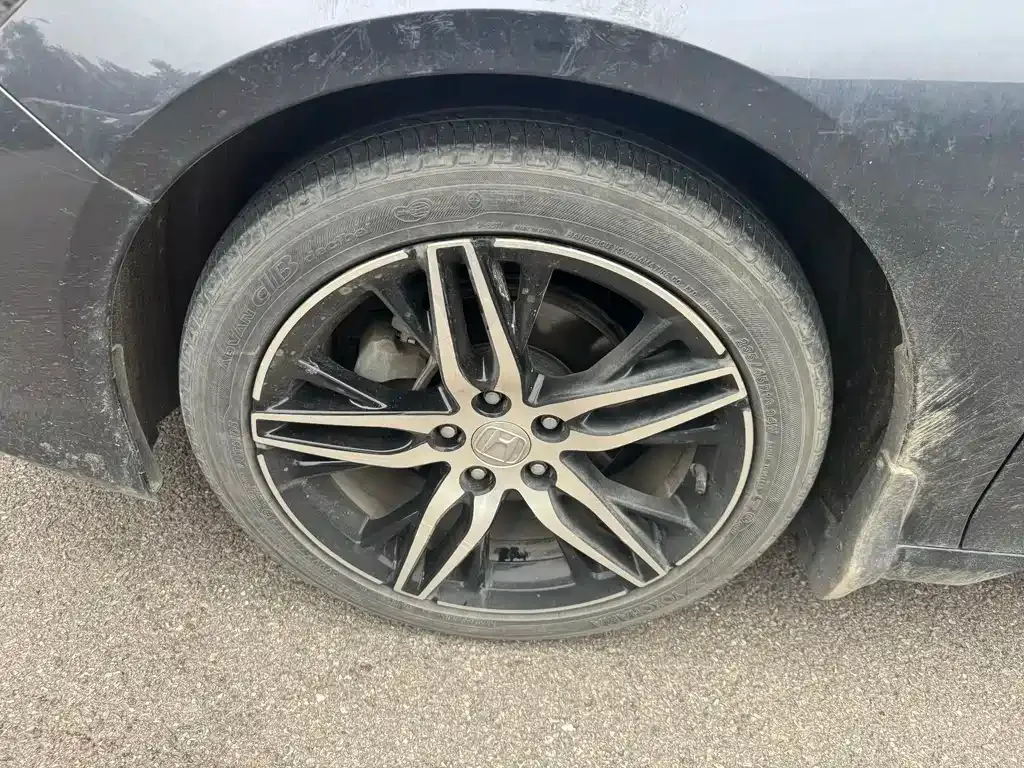 Honda Accord — фото 6