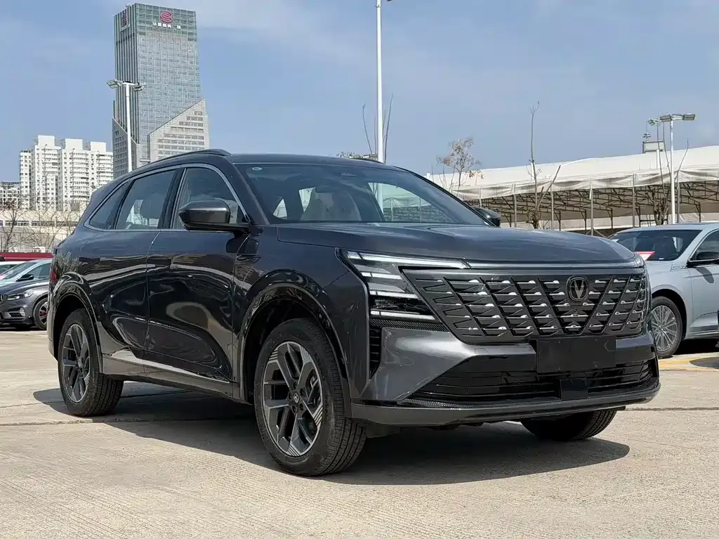 Changan CS75PLUS — фото 6
