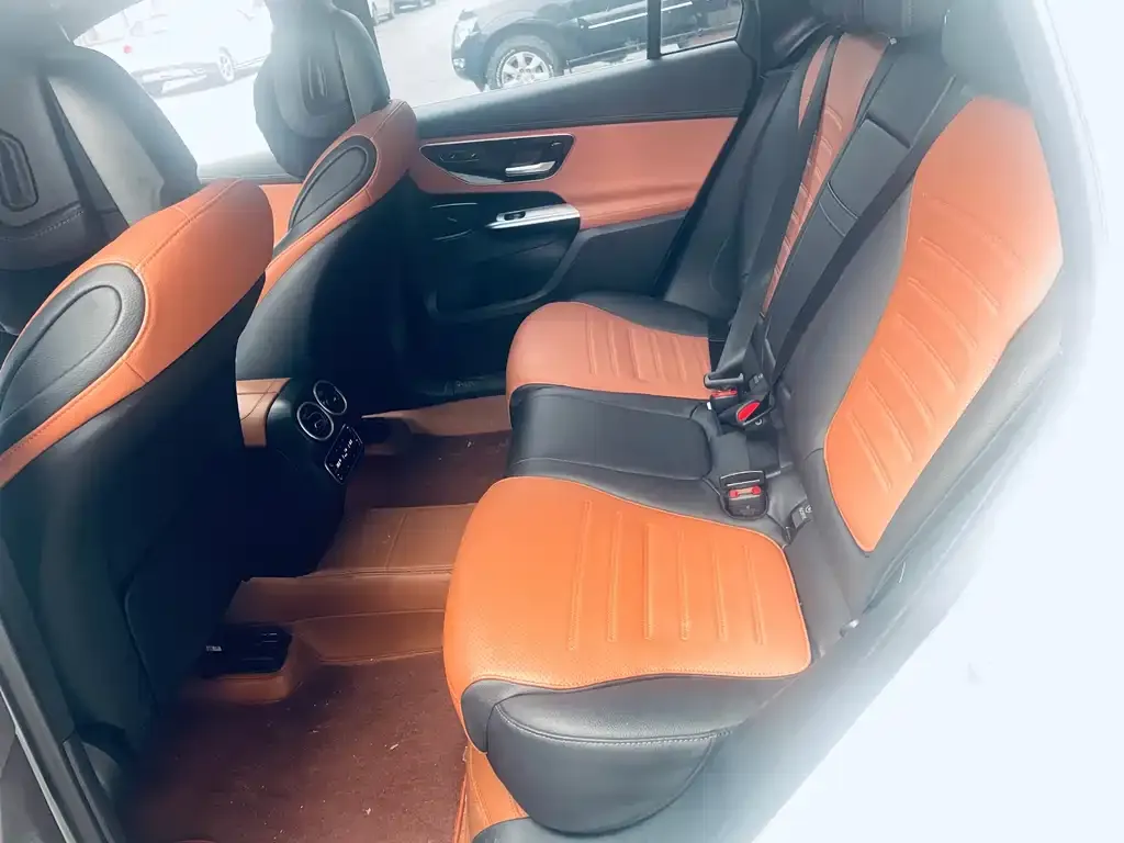 Mercedes-Benz GLC 2023 из CN, фото 2