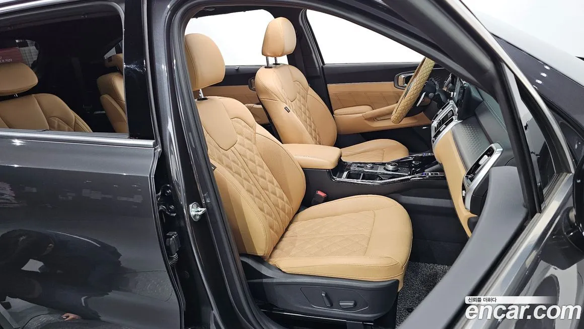 Kia Sorento — фото 8