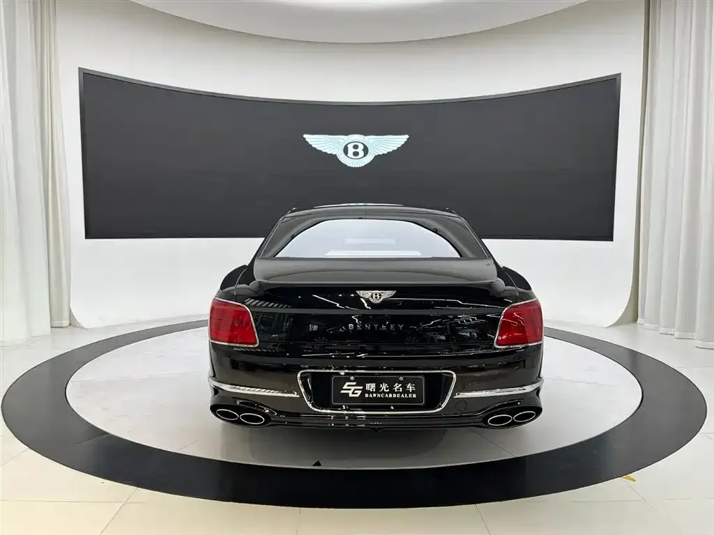 Bentley Flying Spur 2025 из CN, фото 5