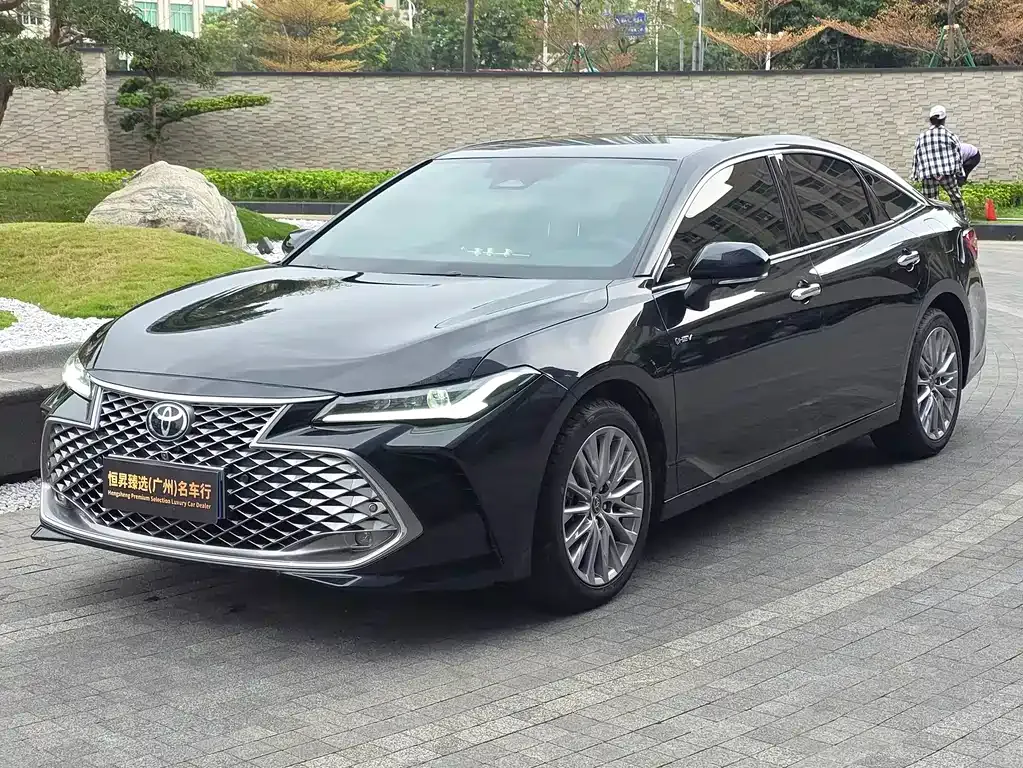 Toyota Avalon 2024 из CN, фото 1