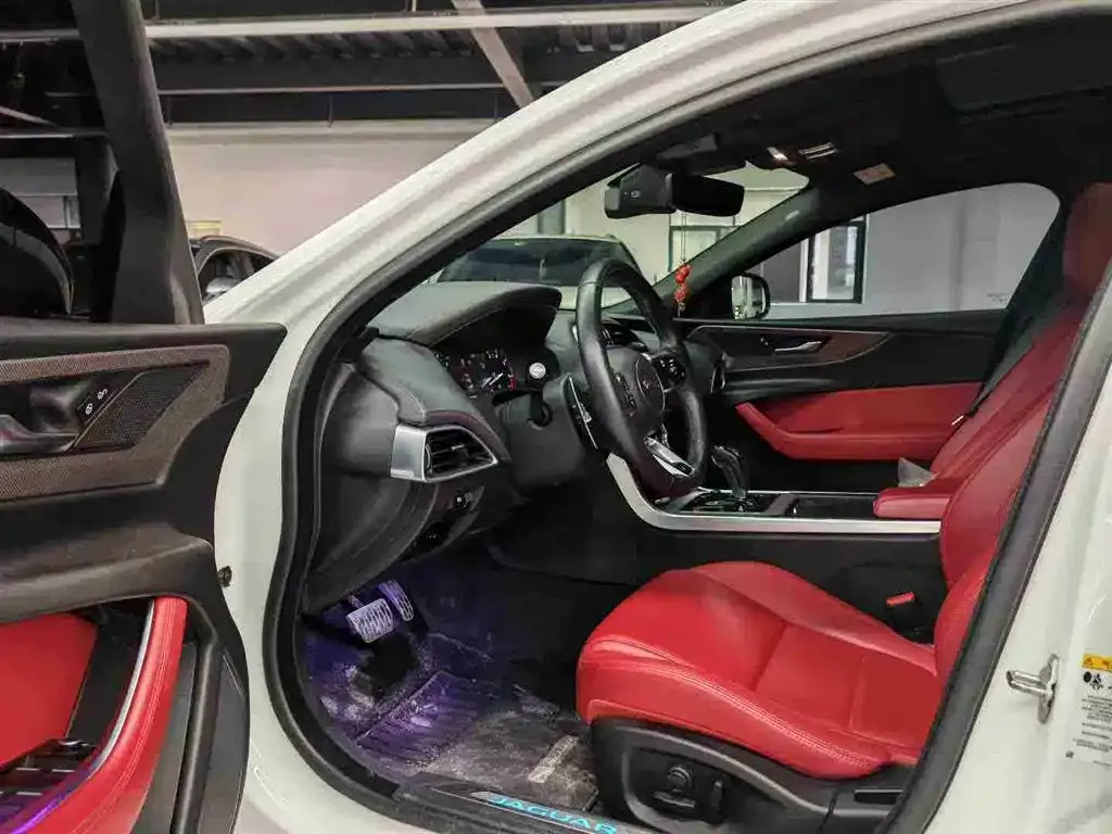 Jaguar XEL 2021 из CN, фото 9