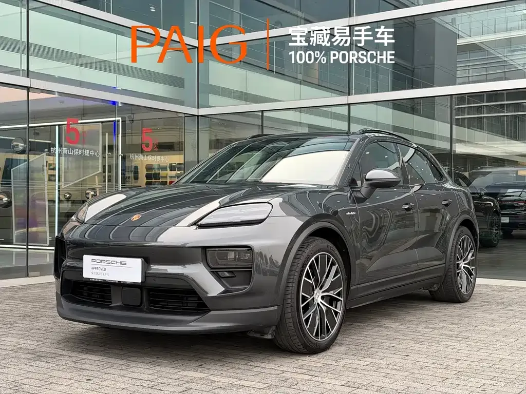 Porsche Macan EV