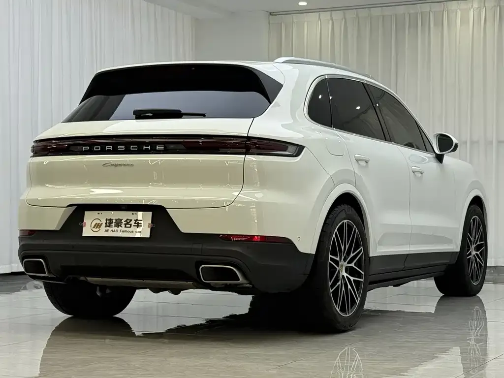 Porsche Cayenne — фото 4