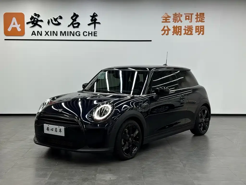 MINI Cooper (3-door) 2024 из CN, фото 1