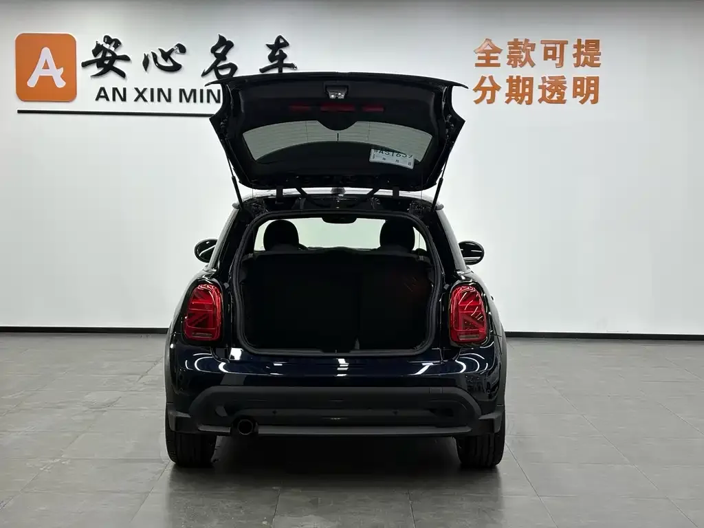 MINI Cooper (3-door) 2024 из CN, фото 2