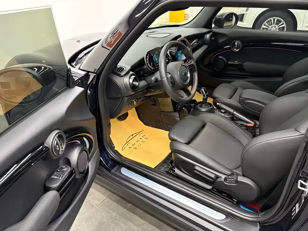 MINI Cooper (3-door) 2024 из CN, фото 9
