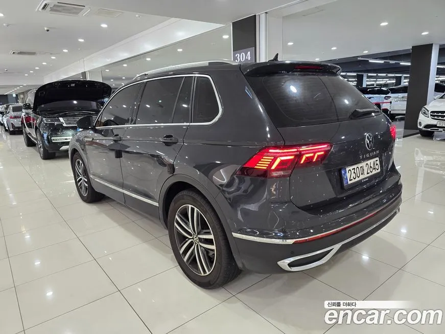 Volkswagen Tiguan — фото 4