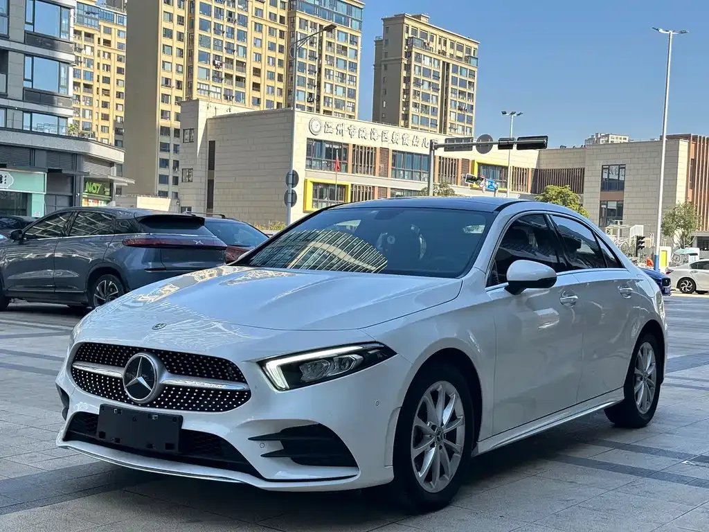 Mercedes-Benz A-Class — фото 1