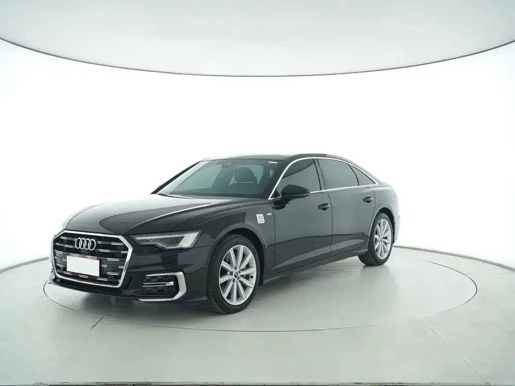 Audi A6L — фото 1