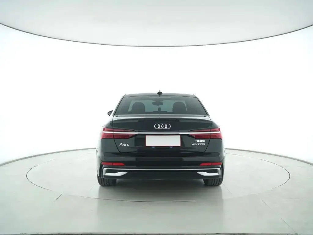 Audi A6L — фото 2
