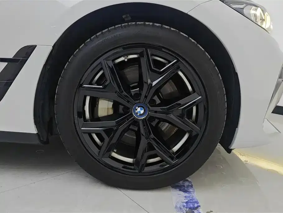 BMW i3 — фото 6
