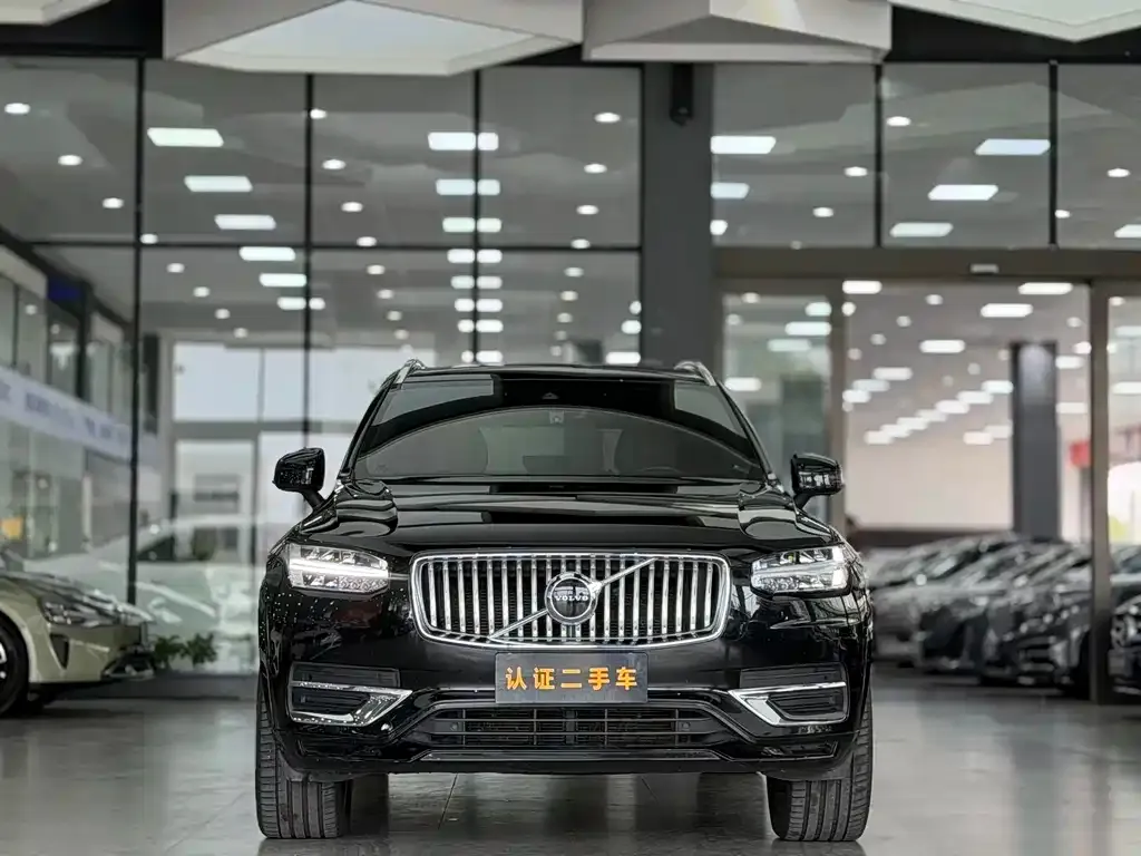 Volvo XC90 — фото 2