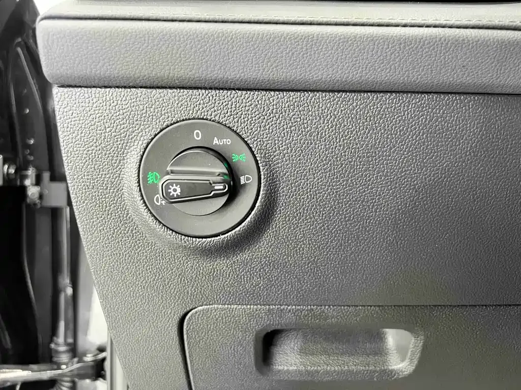 Volkswagen Tharu — фото 9