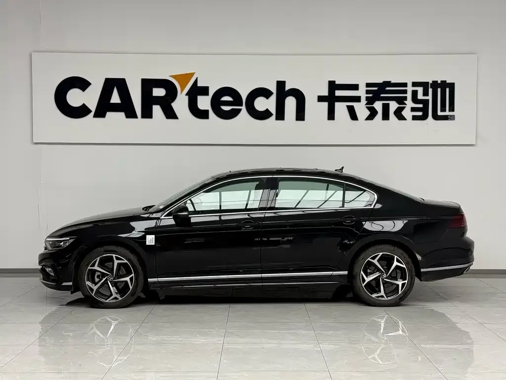 Volkswagen Magotan 2025 из CN, фото 4