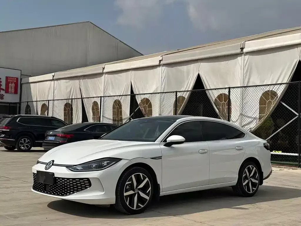 Volkswagen Lamando 2024 из CN, фото 1