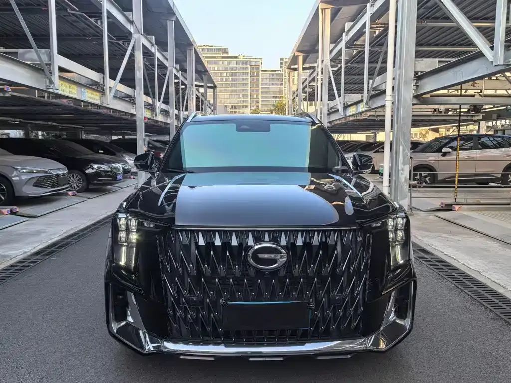 GAC Motor Trumpchi GS8 — фото 1