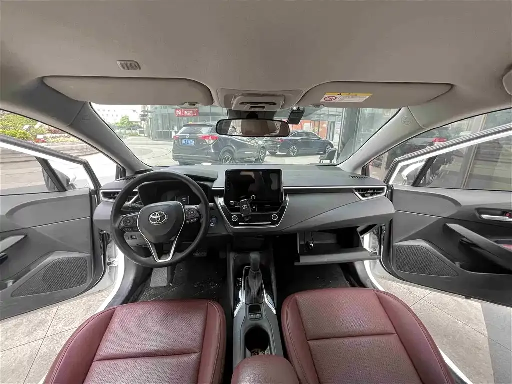 Toyota Levin 2024 из CN, фото 2