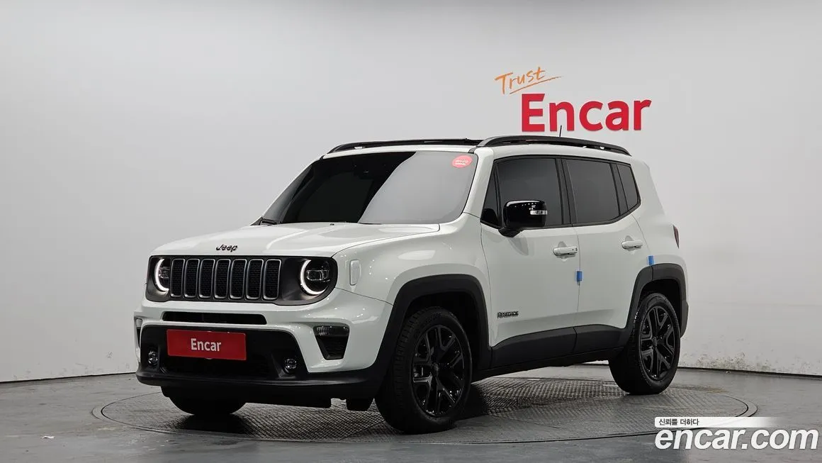 Jeep Renegade — фото 1