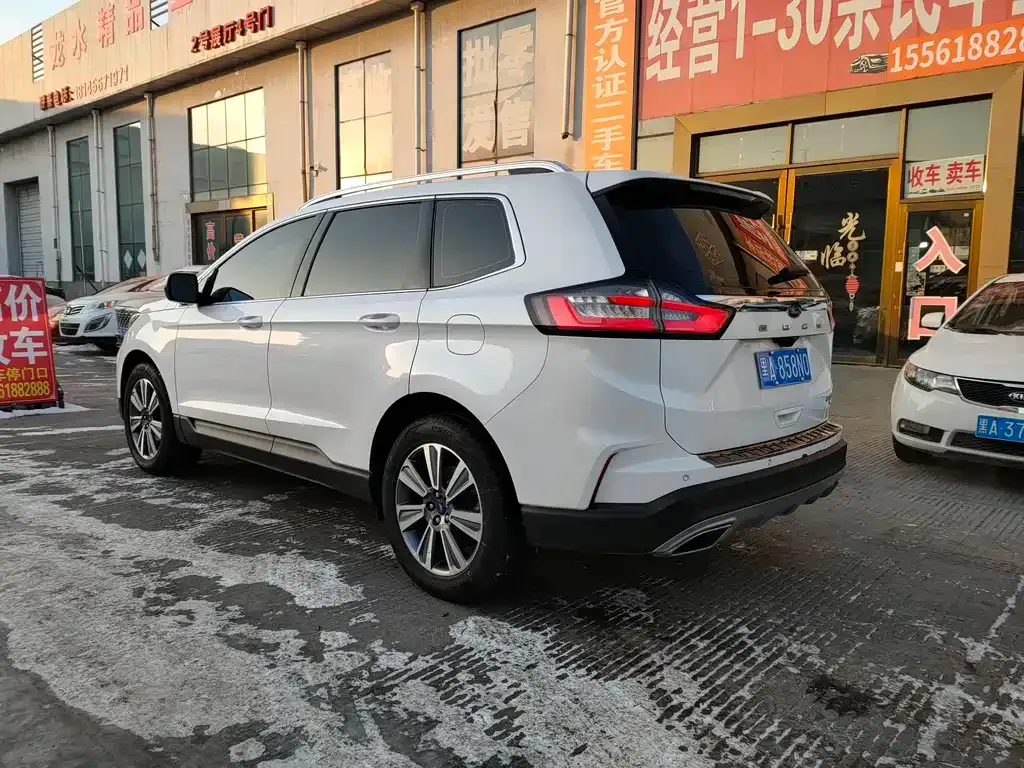 Ford Edge — фото 8