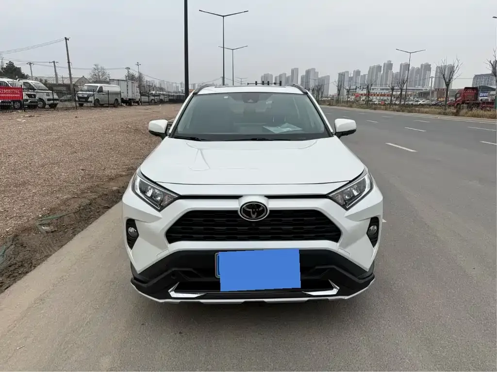 Toyota RAV4 2021 из CN, фото 3