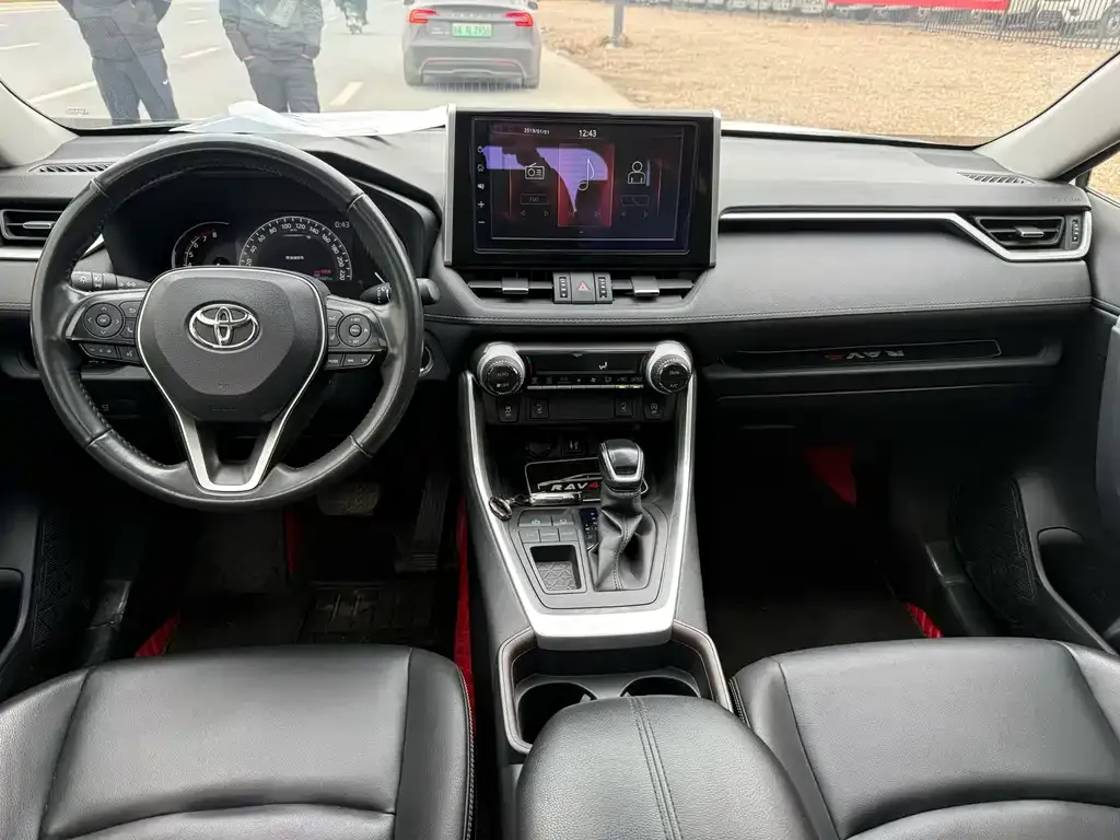 Toyota RAV4 2021 из CN, фото 8