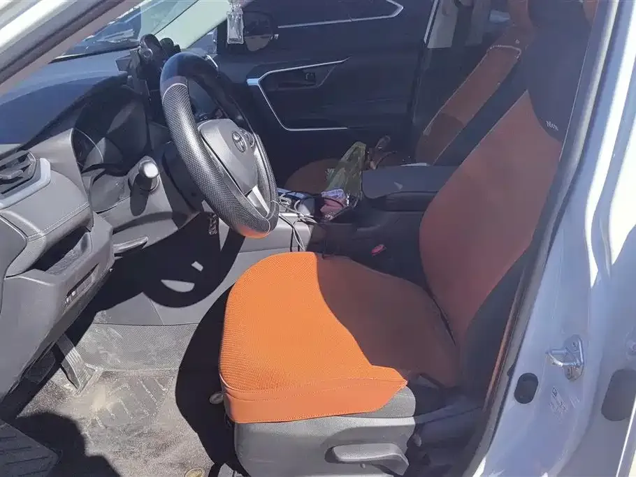Toyota RAV4 2025 из CN, фото 7