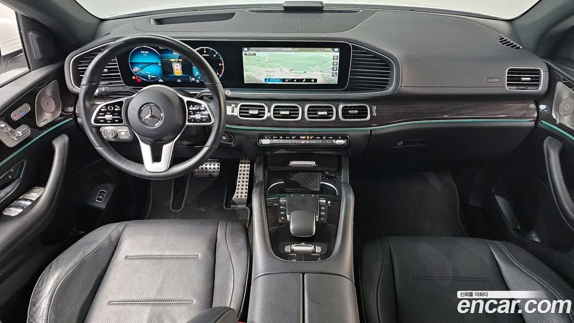 Mercedes-Benz GLE-Class — фото 6