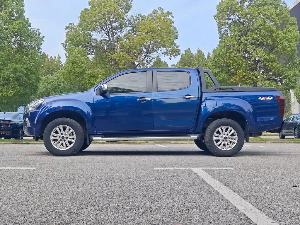 Isuzu D-MAX 2022 из CN, фото 9