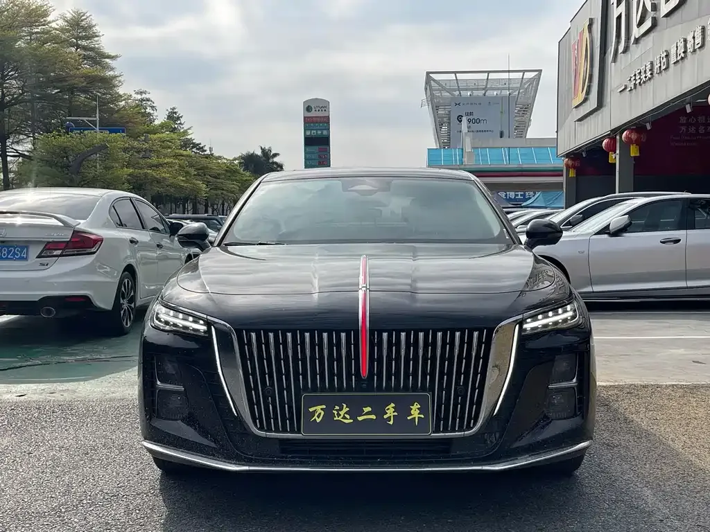 Hongqi H5 — фото 2
