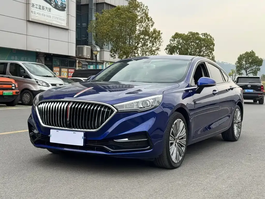 Hongqi H5 — фото 1